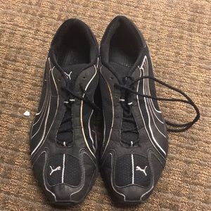 Size 9.5 woman's PUMA black sneakers